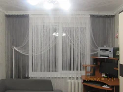 Нитяные шторы в гостиной фото
