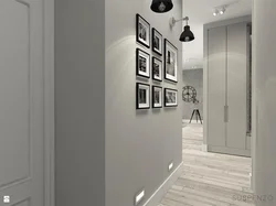 White wallpaper design in the hallway