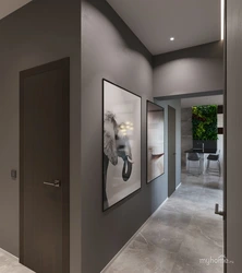 Combination of gray and brown in the hallway interior