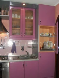 Маленькая кухня с пеналом фото