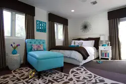 What colors goes with brown in a bedroom interior photo