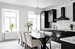 Черные кухонные столы в интерьере кухни