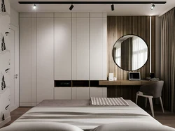 Дизайн спальни с зеркальным шкафом
