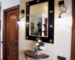 How to hang a mirror in the hallway photo