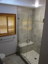 Built-in cabin in the bathroom photo