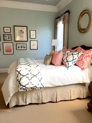 Подушка для спальни фото