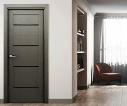 Color of interior doors in apartment interior