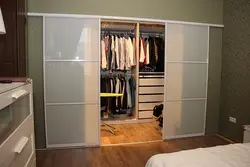 Photo of wardrobe partitions