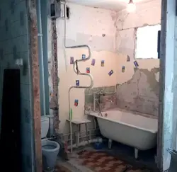 Design of a small combined bathroom Khrushchev