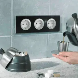 Sockets and switches in the kitchen interior