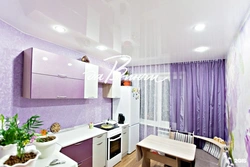 Дизайн натяжного матового потолка на кухне фото