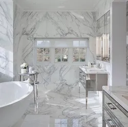 Мәрмәр панельдері бар ванна бөлмесінің дизайны