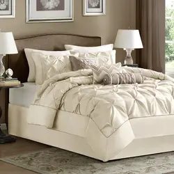 Design of bedspreads for a bedroom in a modern style photo