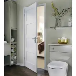 Photo of doors in a small bath