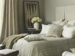 Bedroom textiles in the interior photo