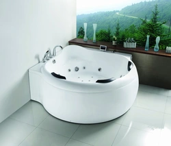 Corner bath with hydromassage photo