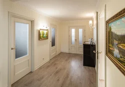 White doors and baseboards in the apartment photo