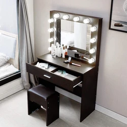 Столики для макияжа с зеркалом в спальню фото