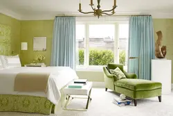 Зялёны колер штор у інтэр'еры спальні