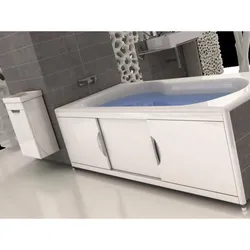 Bathtub with screen in the interior