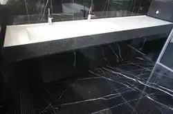 Countertop сиёҳ дар акс ҳаммом