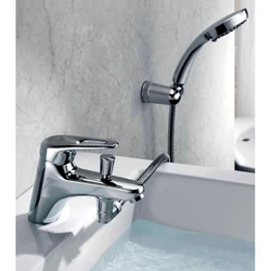 Bathtub design with one faucet