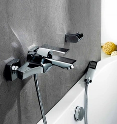 Bathtub design with one faucet