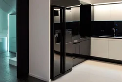 Черный Холодильник В Интерьере Кухни Фото Как