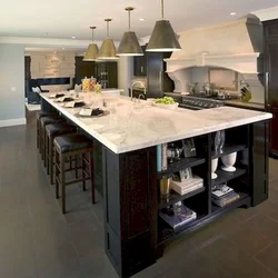 I kitchen design for a large family