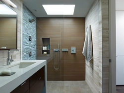 Bath design gray and brown tiles