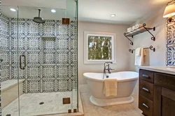 Patterned bath design