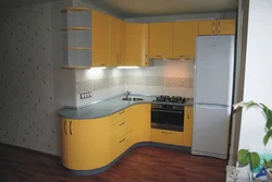 Photo of a corner kitchen in a small apartment