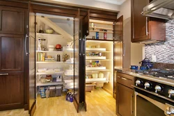 Кладовка на кухне в доме фото