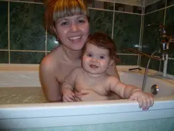 Фото моя мама в ванной