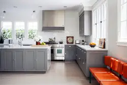 С каким цветом сочетается серый и белый в интерьере кухни