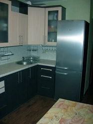 Холодильник В Углу Кухни Дизайн Фото