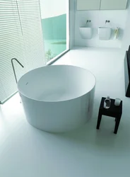 Round bathtub photo design