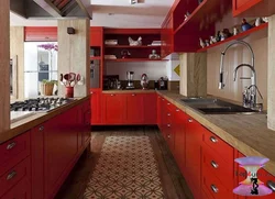 Кухня красная с коричневым фото