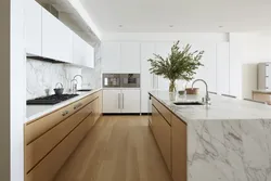 Белый мрамор в интерьере кухни фото
