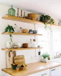 Дизайн полок и шкафов на кухне фото