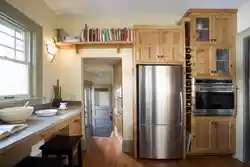 Як расставіць мэблю і халадзільнік на кухні фота