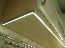 Тасмаи LED барои ошхона дар зери шкафҳо, ки чӣ гуна аксҳоро пайваст кардан мумкин аст
