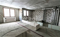Unfinished apartment in a new building, it’s like the photo