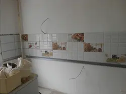 How to lay tiles in the kitchen photo