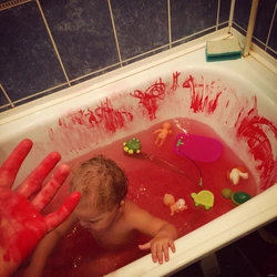 Bath crayons photo