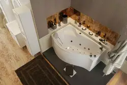 Asymmetrical bathroom design