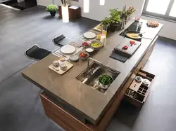 Дизайн кухни большой стол