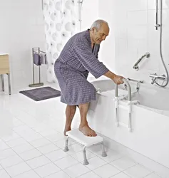 Низкие Ванны Для Пожилых Людей Фото