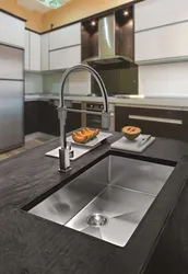 Дизайн раковины на кухне в современном стиле