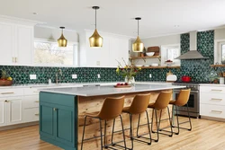 Emerald walls in the kitchen interior